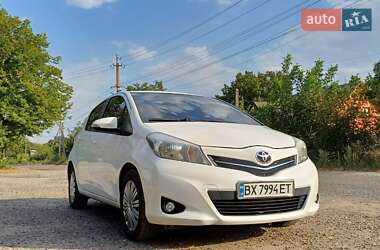 Хетчбек Toyota Yaris 2014 в Хотині