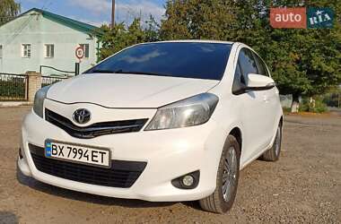 Хэтчбек Toyota Yaris 2014 в Хотине