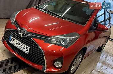 Хэтчбек Toyota Yaris 2014 в Днепре