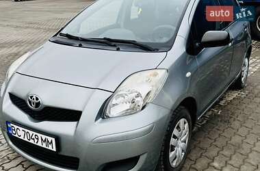 Хетчбек Toyota Yaris 2010 в Львові