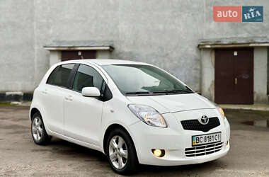 Хэтчбек Toyota Yaris 2007 в Ровно