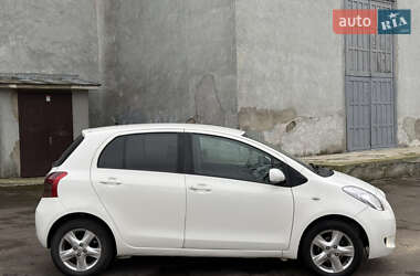 Хэтчбек Toyota Yaris 2007 в Ровно