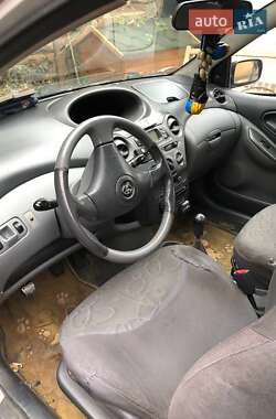 Хетчбек Toyota Yaris 2000 в Одесі