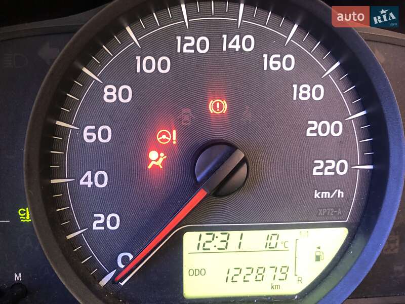 Хэтчбек Toyota Yaris 2014 в Киеве