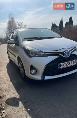 Хетчбек Toyota Yaris 2016 в Рівному