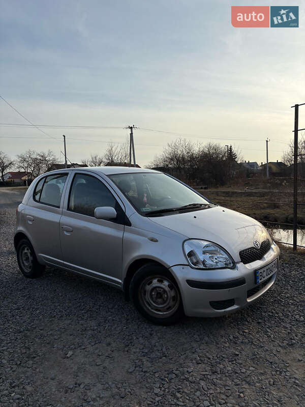 Toyota Yaris 2005