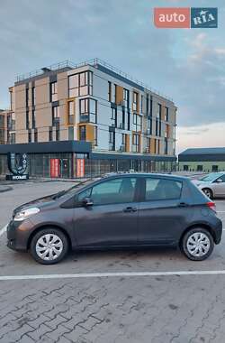 Хэтчбек Toyota Yaris 2012 в Луцке