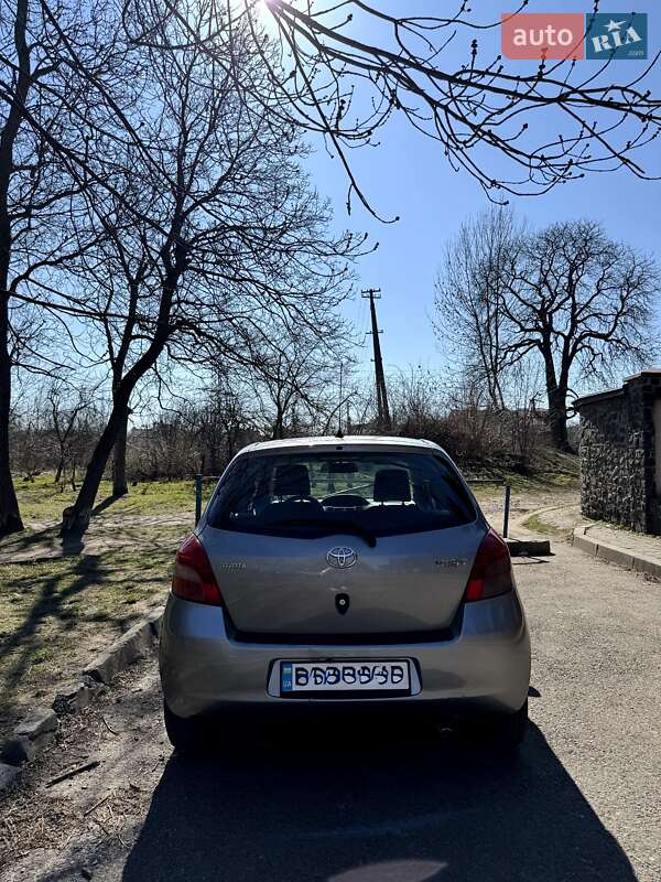 Хэтчбек Toyota Yaris 2007 в Львове