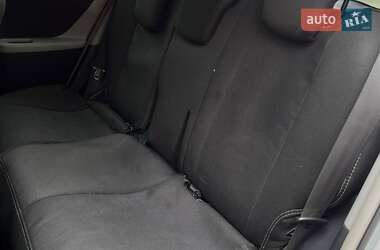 Хэтчбек Toyota Yaris 2007 в 