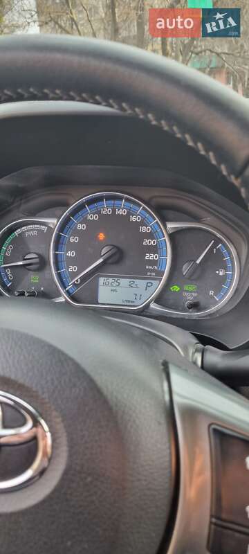 Хетчбек Toyota Yaris 2016 в Харкові