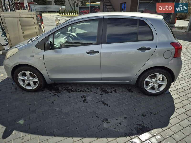 Toyota Yaris 2008