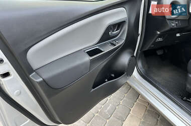 Хетчбек Toyota Yaris 2019 в 