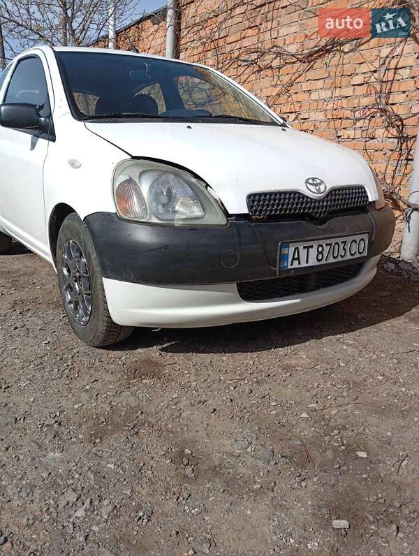 Toyota Yaris 2001