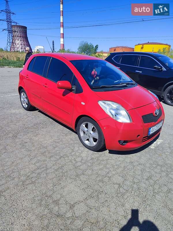 Хэтчбек Toyota Yaris 2007 в Харькове фото 2 Хэтчбек Toyota Yaris 2007 в Харькове