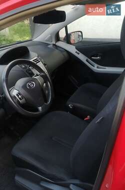 Хэтчбек Toyota Yaris 2006 в Измаиле