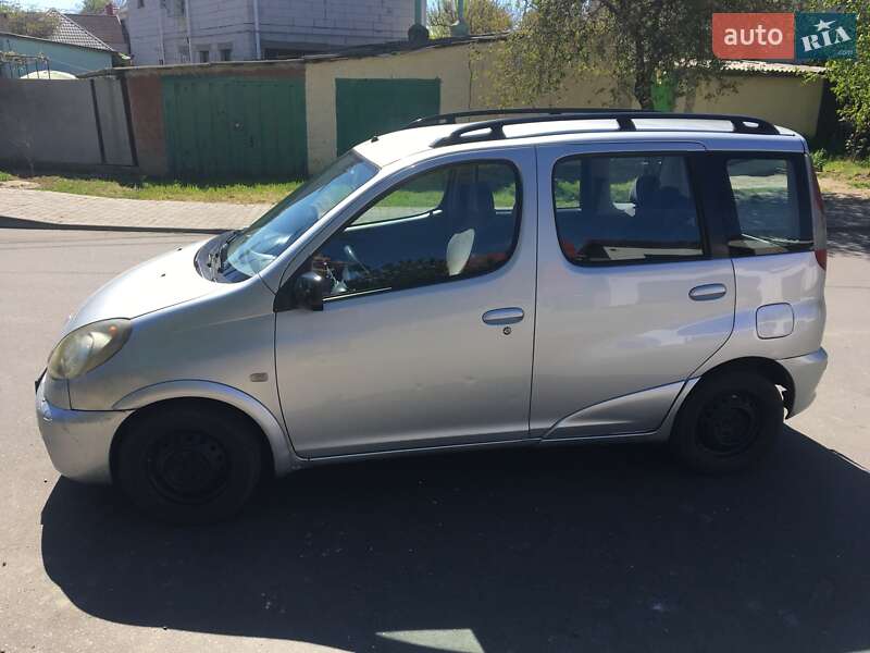 Хетчбек Toyota Yaris 1999 в Одесі