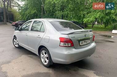Седан Toyota Yaris 2007 в 