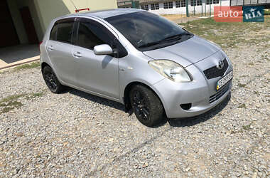Хетчбек Toyota Yaris 2007 в Чернівцях