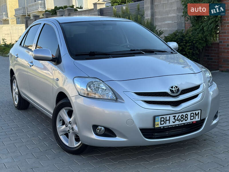 Toyota Yaris 2006