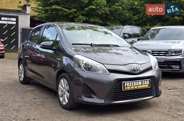 Хетчбек Toyota Yaris 2013 в Львові