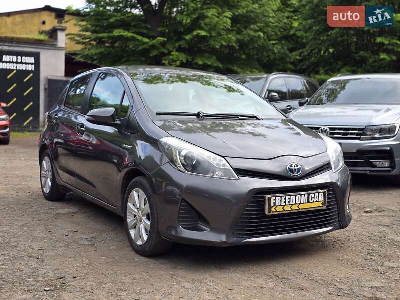 Toyota Yaris 2013