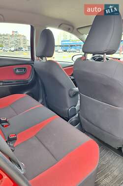 Хэтчбек Toyota Yaris 2018 в 