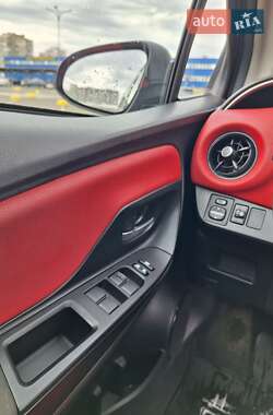 Хэтчбек Toyota Yaris 2018 в 