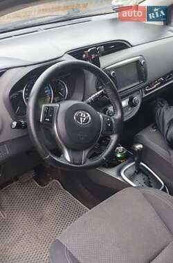 Хэтчбек Toyota Yaris 2014 в Житомире