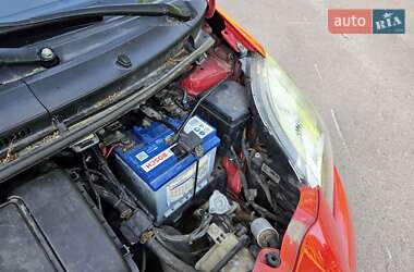 Хетчбек Toyota Yaris 2009 в 