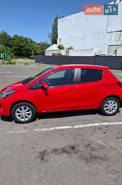 Седан Toyota Yaris 2014 в 