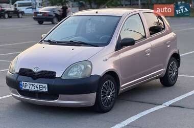 Хэтчбек Toyota Yaris 2000 в Запорожье
