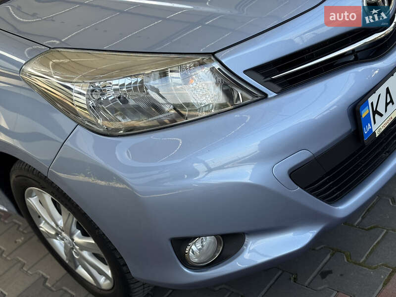 Хетчбек Toyota Yaris 2012 в Вінниці