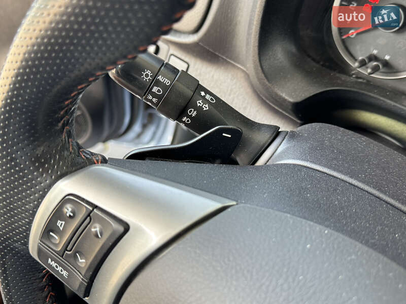 Хетчбек Toyota Yaris 2012 в Вінниці