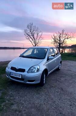 Хетчбек Toyota Yaris 2003 в Малині