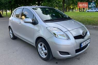 Хэтчбек Toyota Yaris 2011 в Умани
