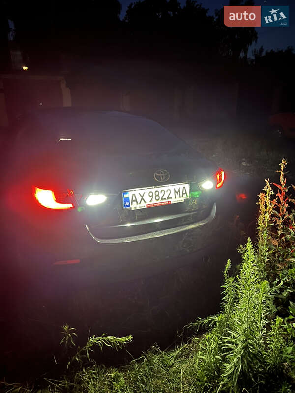 Седан Toyota Yaris 2017 в Полтаве