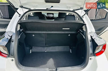 Хэтчбек Toyota Yaris 2022 в 
