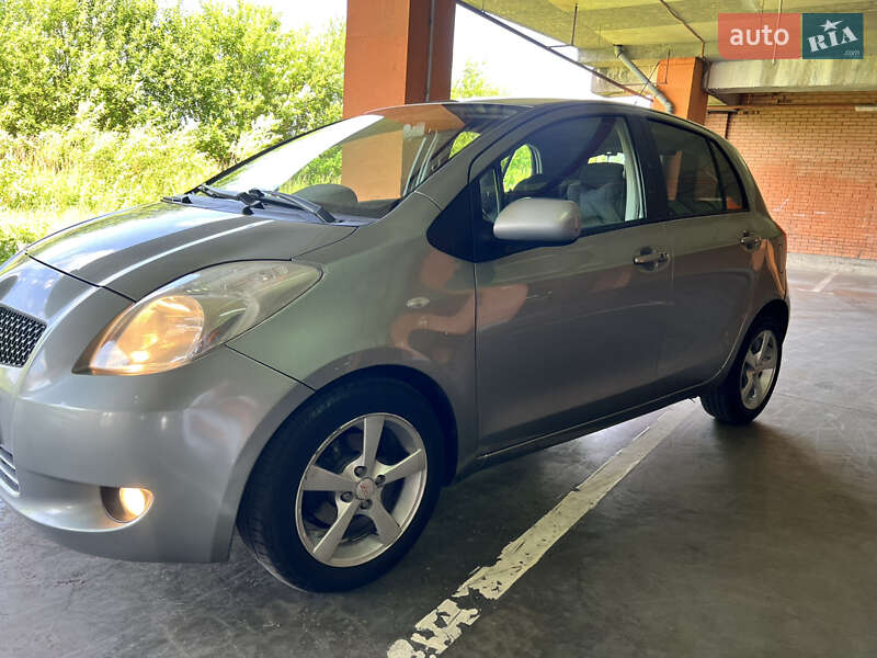 Хетчбек Toyota Yaris 2007 в Львові