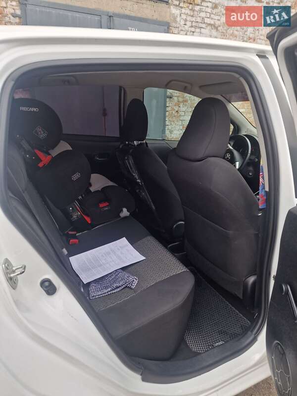 Хетчбек Toyota Yaris 2014 в Білій Церкві