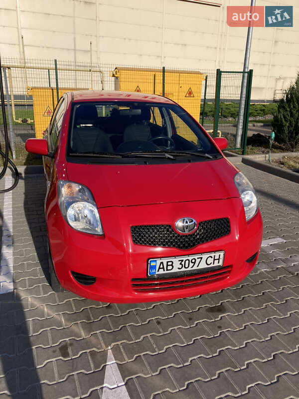 Хэтчбек Toyota Yaris 2007 в Виннице