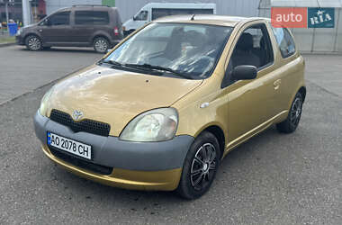 Хетчбек Toyota Yaris 1999 в Виноградові