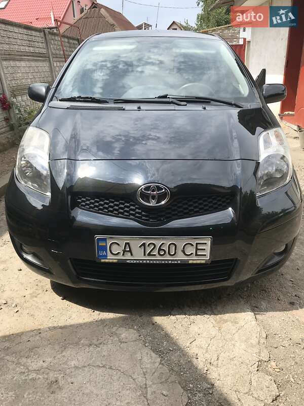 Toyota Yaris 2011