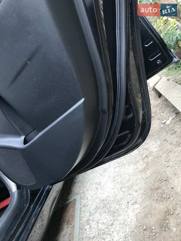 Хэтчбек Toyota Yaris 2011 в Умани