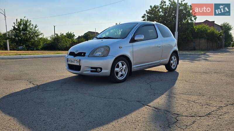 Хетчбек Toyota Yaris 2001 в Ізмаїлі