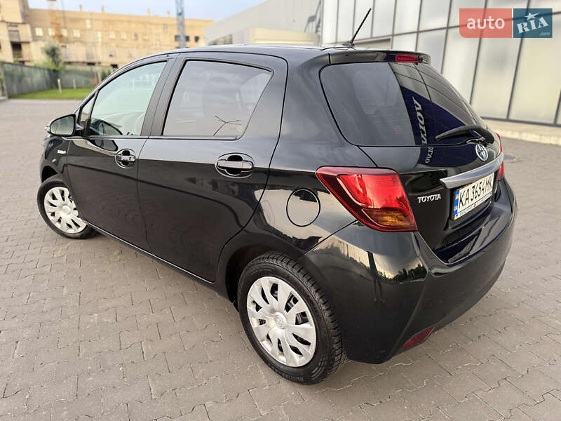 Хэтчбек Toyota Yaris 2016 в Харькове