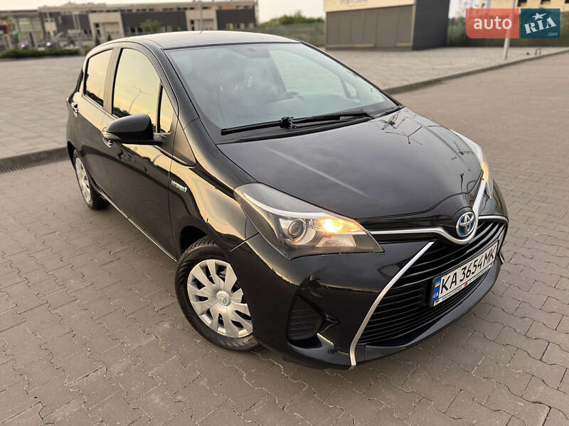 Toyota Yaris 2016