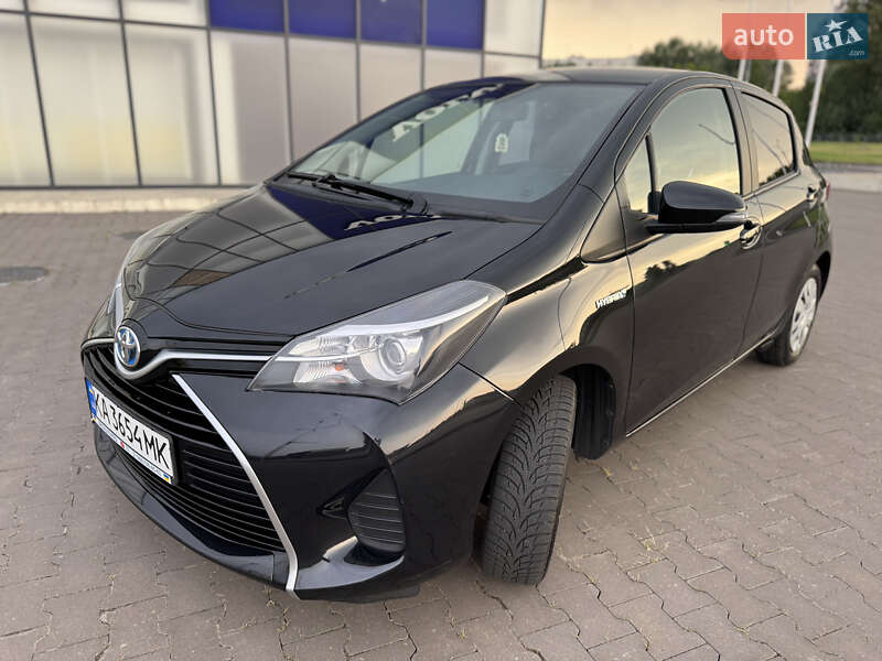 Хэтчбек Toyota Yaris 2016 в Харькове