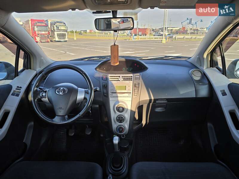 Хетчбек Toyota Yaris 2008 в Львові