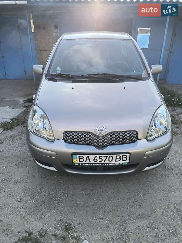 Toyota Yaris 2003