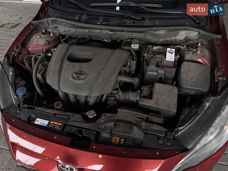 Седан Toyota Yaris 2016 в Киеве